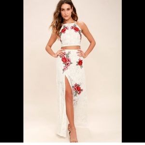 Lulus two piece. It says sold but I have not sold this.